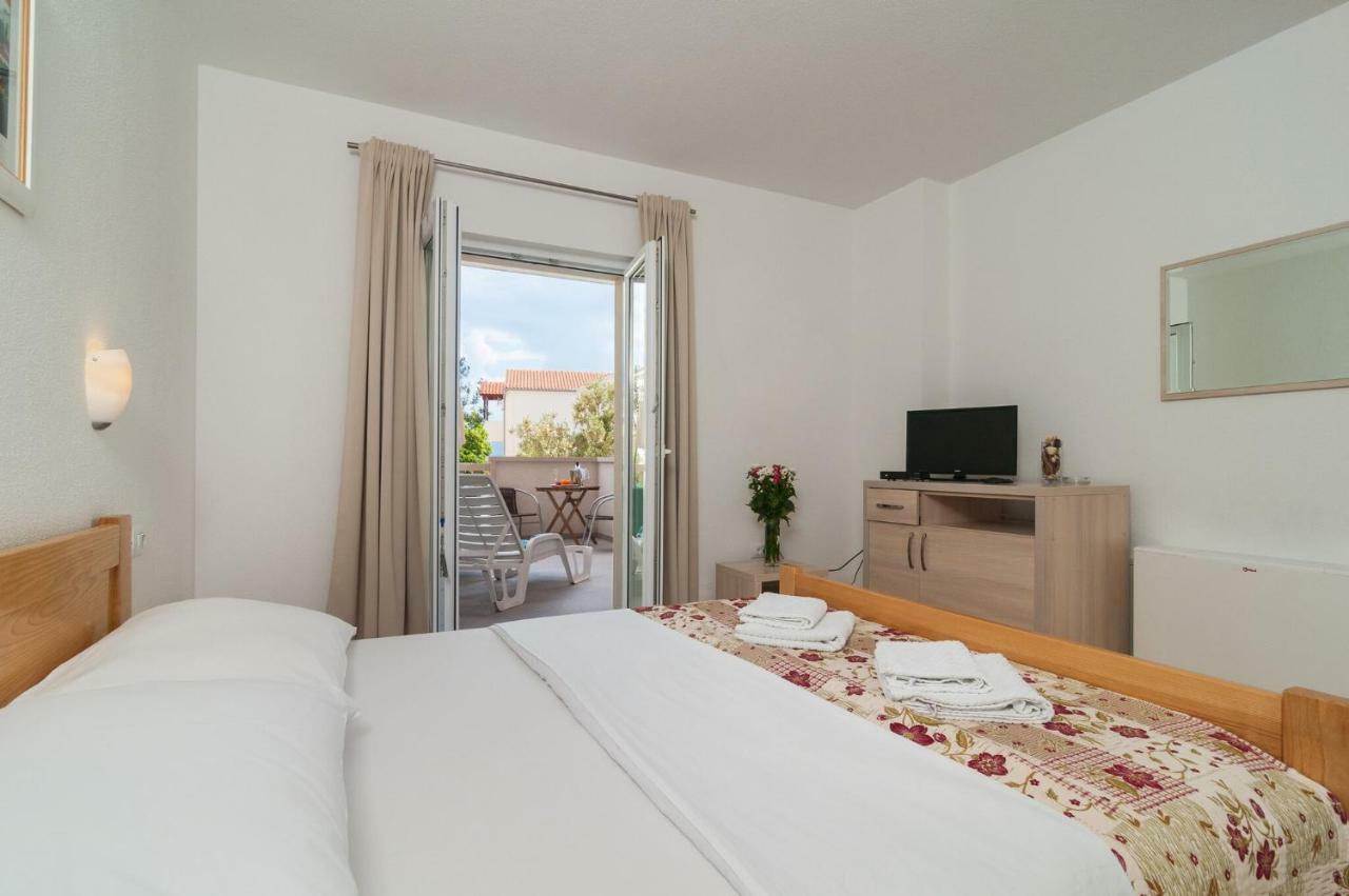 Villa Juraj Bol Esterno foto