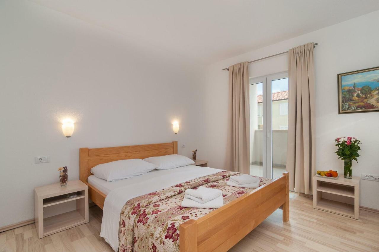 Villa Juraj Bol Esterno foto