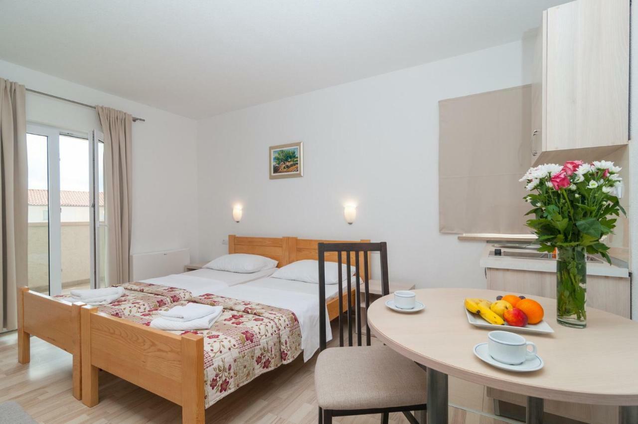 Villa Juraj Bol Esterno foto